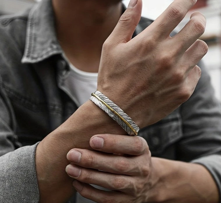 BOHO - FEATHER CUFF BRACELET